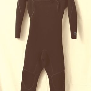 COPY - Patagonia full body wetsuit